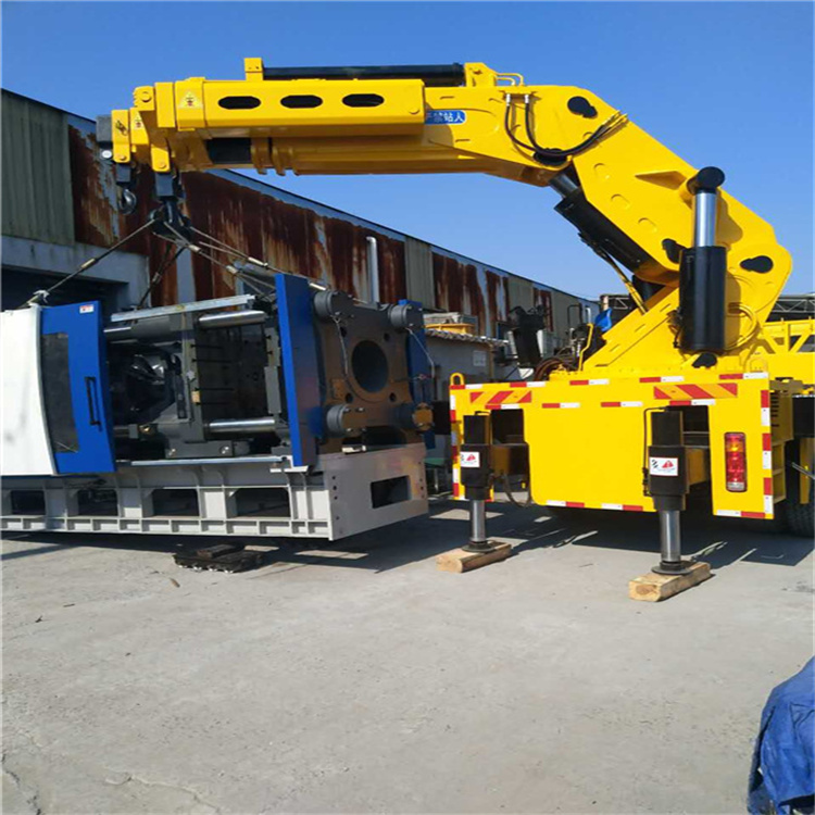 上饶 大吨位折臂吊出租费用解析：一小时租赁多少钱