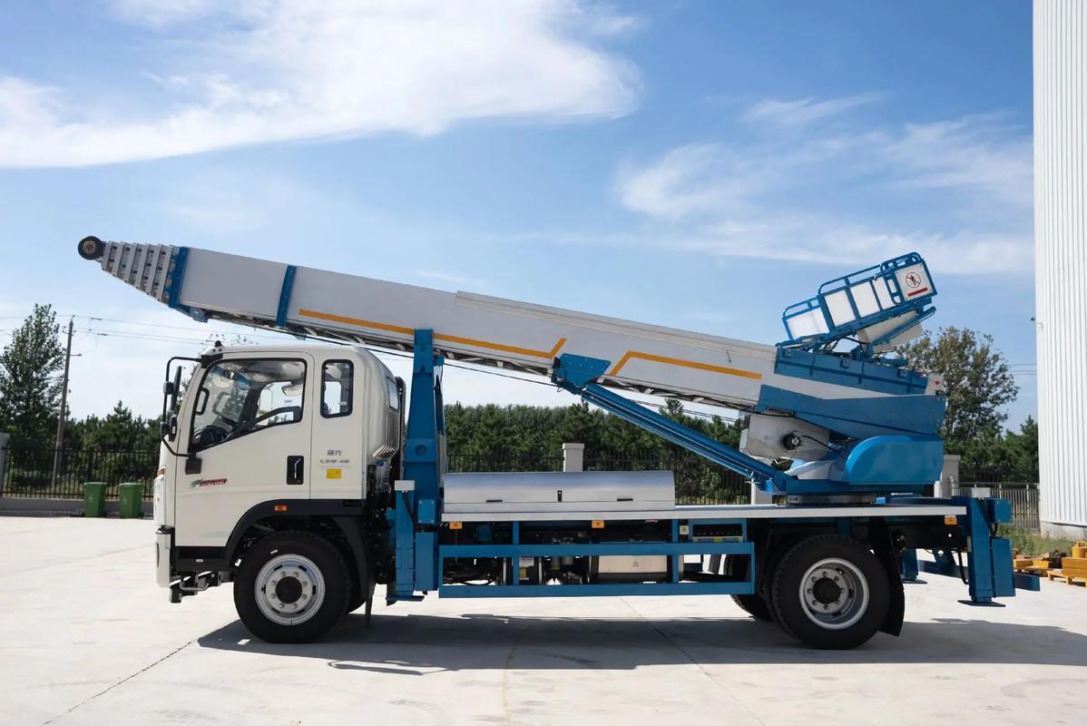 上饶云梯上料车租赁费用