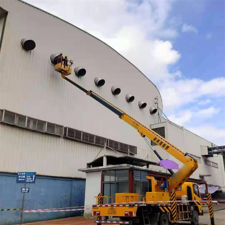 上饶高空作业车出租服务：专业广告牌安装解决方案