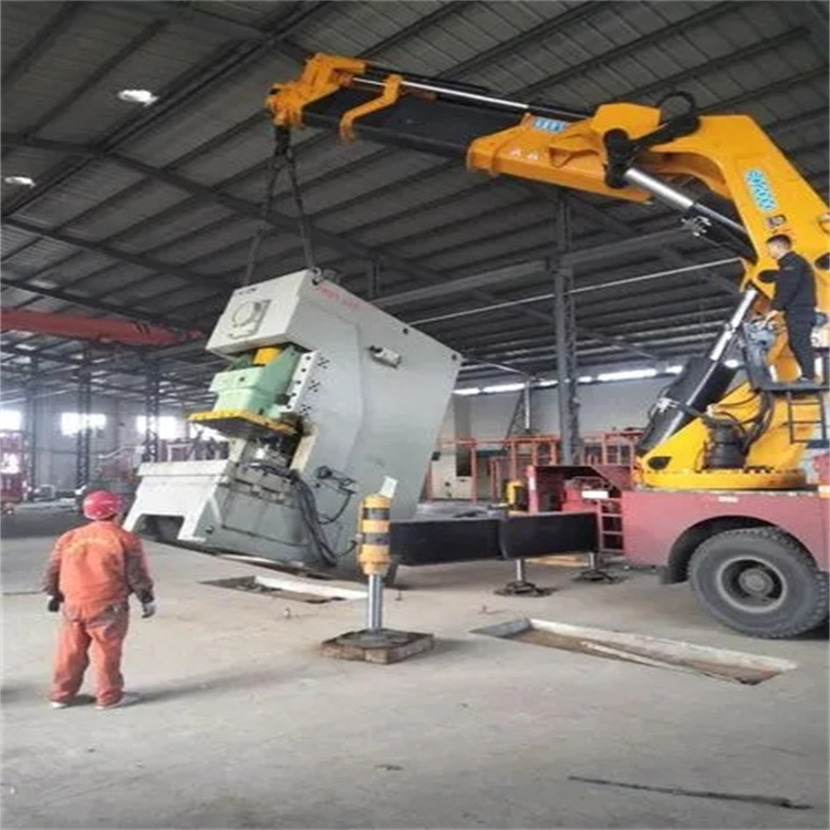 上饶80吨折臂吊车出租附近电话