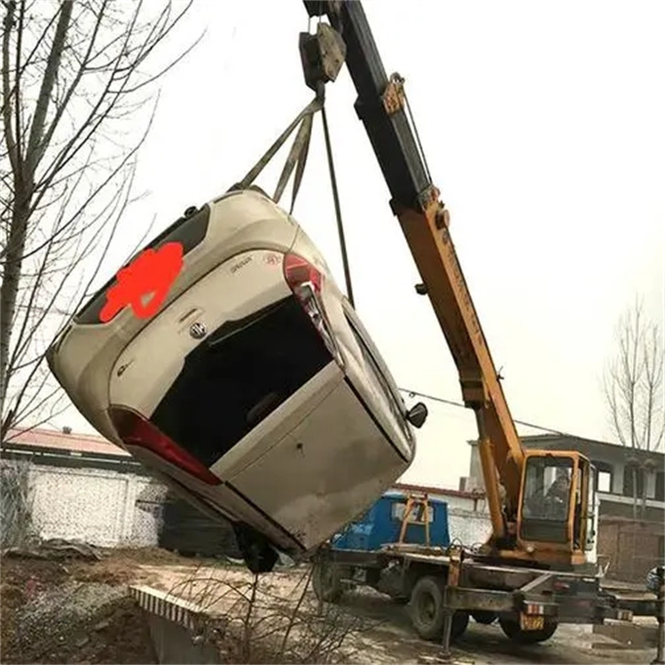 上饶随时待命，吊车24小时道路救援服务全解析